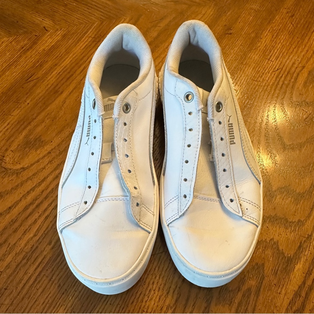 Puma All White Sneakers Women’s 7
